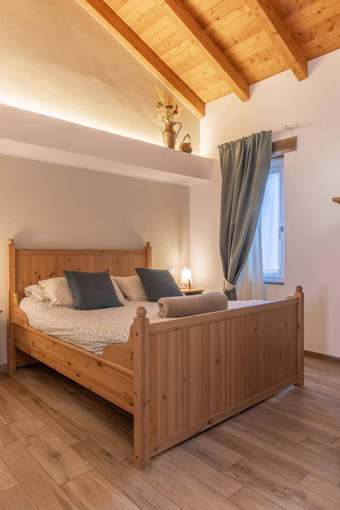 Il Riccio Di Ricciano Bed & Breakfast Casale Corte Cerro Dış mekan fotoğraf